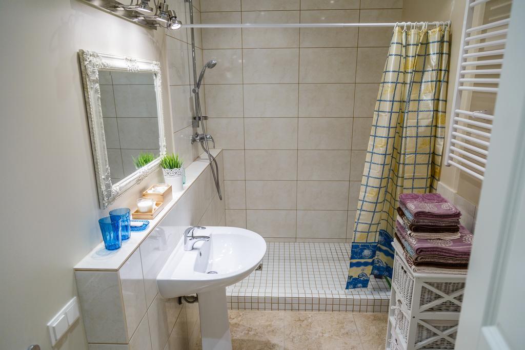 Hazel Apartment Vilnius Buitenkant foto
