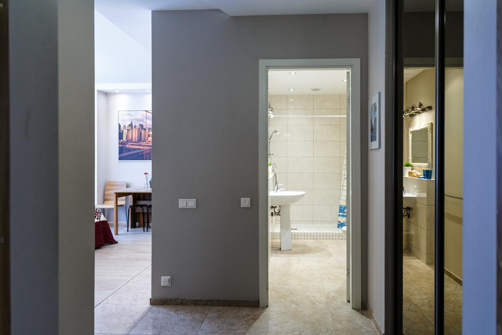 Hazel Apartment Vilnius Buitenkant foto